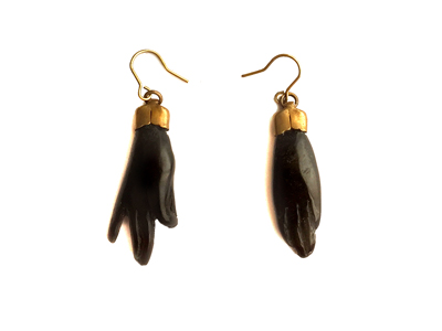 Lill's Jewelry Tokyo. by A Plastic Jewelry & Arty. | 1920's - 1930's - 1940's Vintage Style Bodyparts motif Jewelrys.