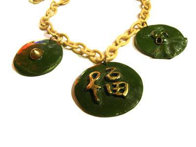 Lill's Jewelry Tokyo. by A Plastic Jewelry & Arty. | 1920's - 1930's - 1940's Vintage Style Oriental Necklace.