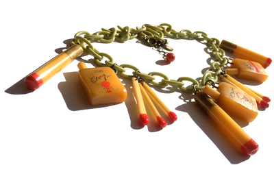 Lill's Jewelry Tokyo. by A Plastic Jewelry & Arty. | 1920's - 1930's - 1940's Vintage Style Jewelry.