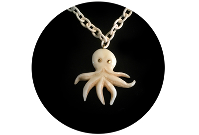 Lill's Jewelry Tokyo. by A Plastic Jewelry & Arty. | 1920's - 1930's - 1940's Vintage Style Shell motif Necklace.